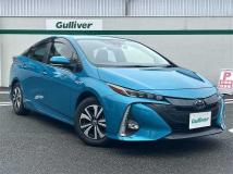 2022 Toyota Prius PHV