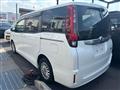 2015 Toyota Noah