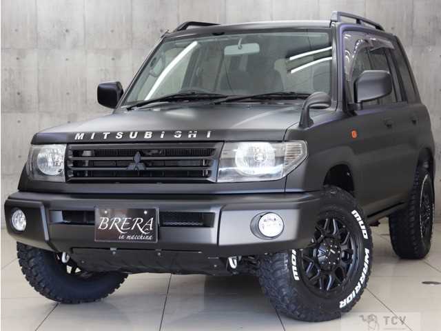 2004 Mitsubishi Pajero iO