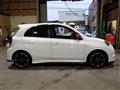 2016 Nissan March