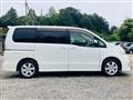 2007 Nissan Serena
