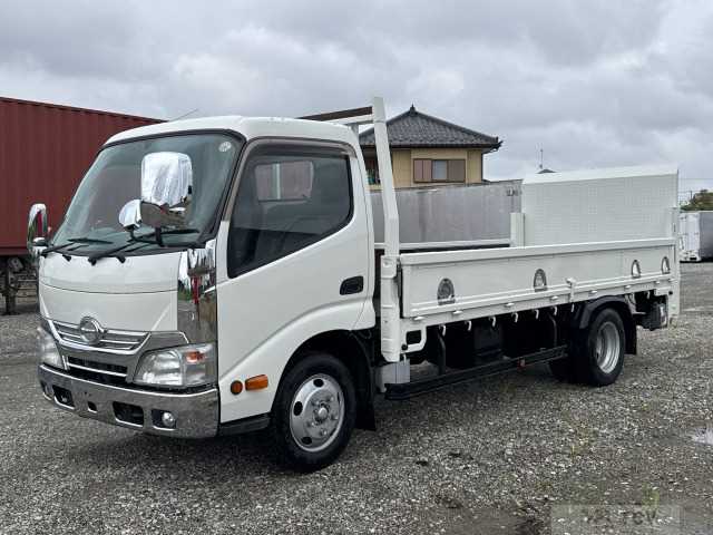 2015 Hino Dutro