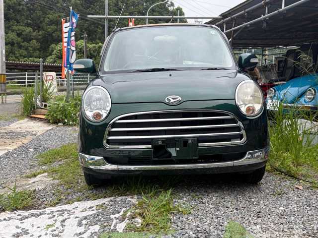 2005 Daihatsu Miragino