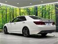 2015 Toyota Crown Hybrid