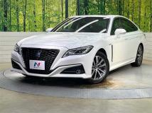 2018 Toyota Crown Hybrid