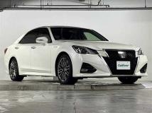 2016 Toyota Crown Hybrid