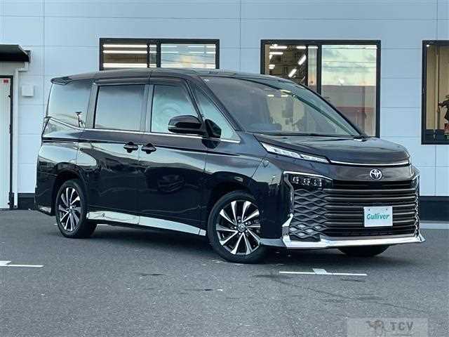 2022 Toyota Voxy