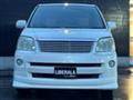 2005 Toyota Noah