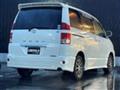 2005 Toyota Noah