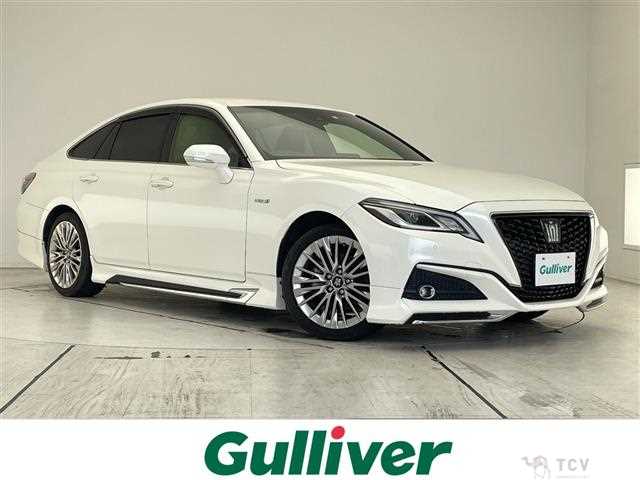 2019 Toyota Crown Hybrid