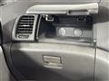 2005 Toyota Estima T