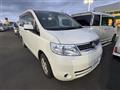 2005 Nissan Serena