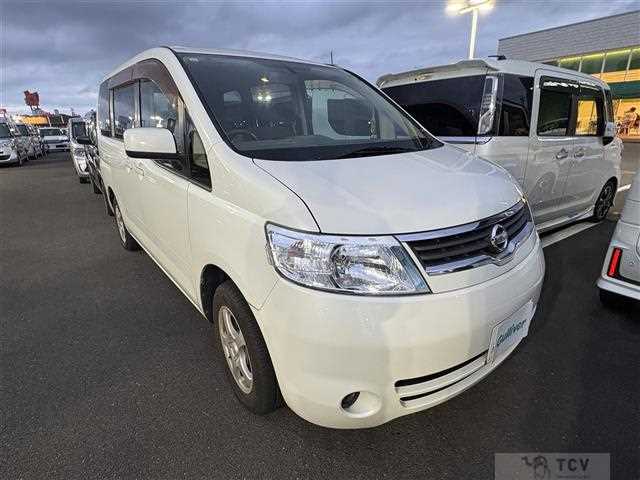 2005 Nissan Serena