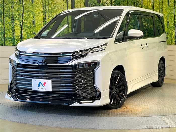 2023 Toyota Voxy