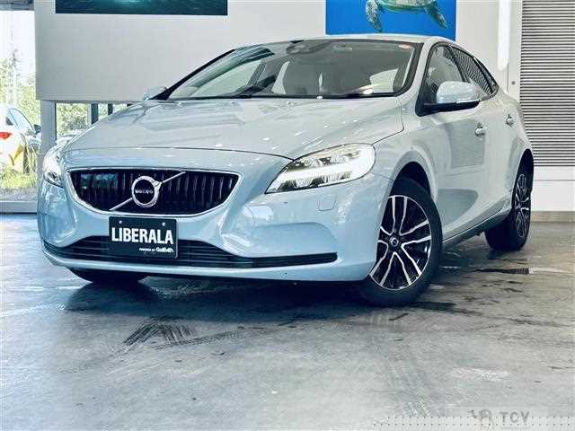 2019 Volvo V40