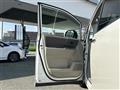 2009 Toyota Noah