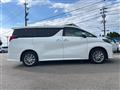 2022 Toyota Alphard Hybrid