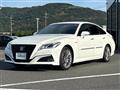 2019 Toyota Crown Hybrid