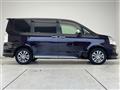 2013 Toyota Voxy