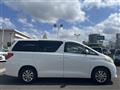 2012 Toyota Alphard Hybrid