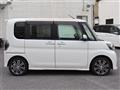 2016 Daihatsu Tanto