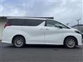 2021 Toyota Alphard Hybrid