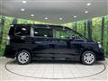 2010 Toyota Voxy