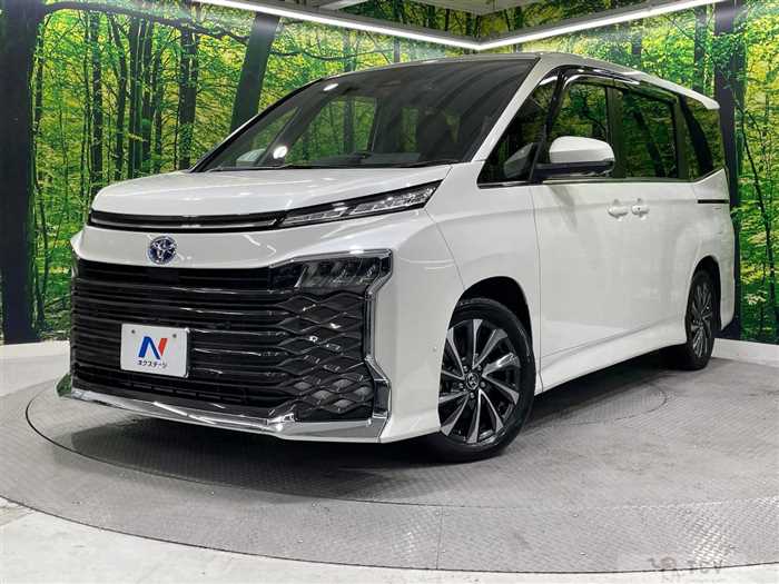 2025 Toyota Voxy