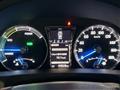 2015 Toyota Crown Hybrid