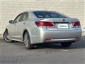 2015 Toyota Crown Hybrid