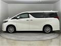 2020 Toyota Alphard Hybrid