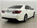 2015 Toyota Crown Hybrid