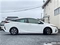 2019 Toyota Prius PHV