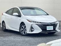 2019 Toyota Prius PHV