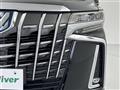 2022 Toyota Alphard Hybrid