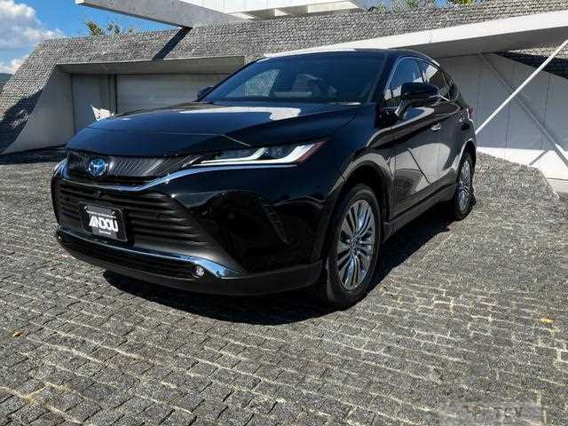 2025 Toyota Harrier Hybrid
