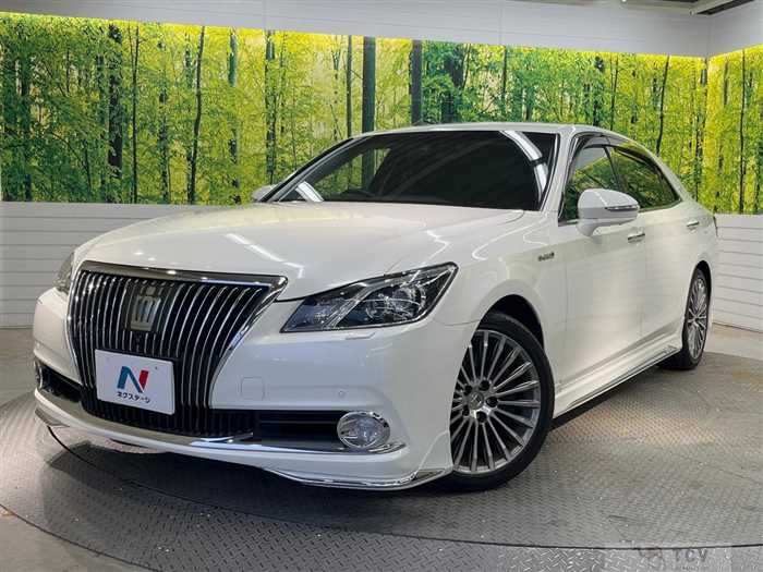 2013 Toyota Crown Majesta