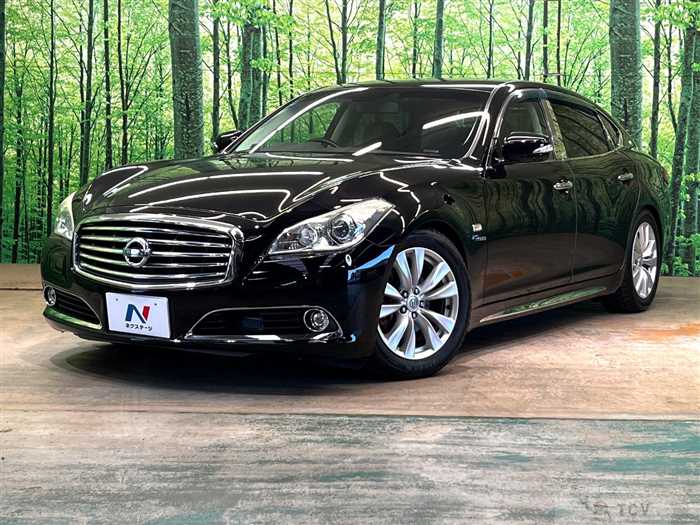 2013 Nissan Cima