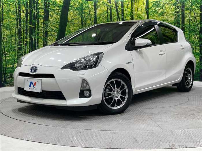 2013 Toyota AQUA
