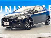 2020 Volvo V40