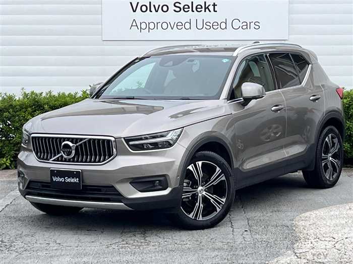 2022 Volvo XC40