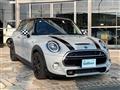 2019 BMW MINI