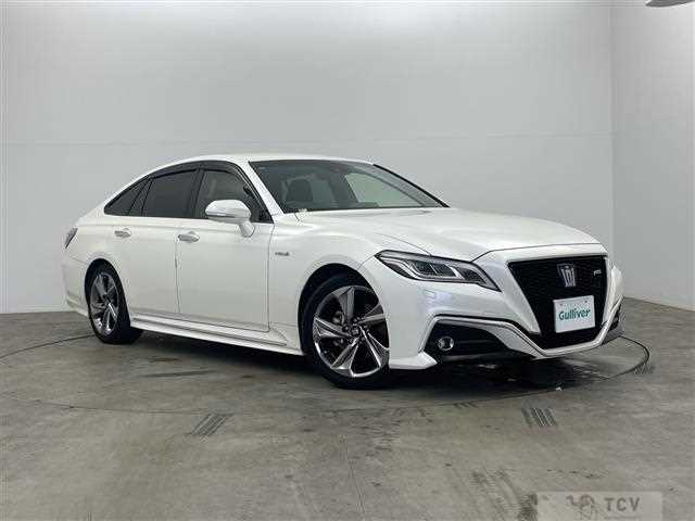2019 Toyota Crown Hybrid