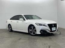 2019 Toyota Crown Hybrid