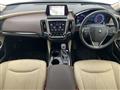 2019 Toyota Crown Hybrid