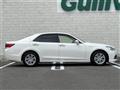 2015 Toyota Crown Hybrid