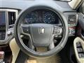 2015 Toyota Crown Hybrid