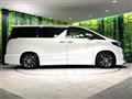 2015 Toyota Alphard Hybrid