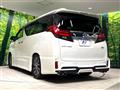 2015 Toyota Alphard Hybrid