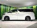 2015 Toyota Alphard Hybrid